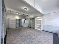retail unit opportunity located - 2