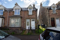 attractive 3-bed flat inverness - 1