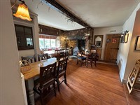 idyllic cotswold country pub - 3