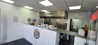 fantastic newly refurbished hot - 2