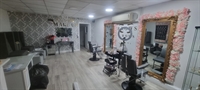 established hair beauty salon - 1