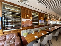 fine dining restaurant bar - 1