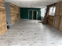 freehold retail property located - 3