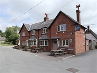 well-appointed charming country freehouse - 1