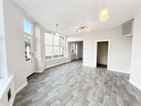 ground floor lock up - 2