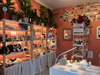 highly reputable gift shop - 3