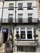 successful seafront guest house - 1
