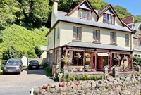 eight-bedroom riverside guest house - 1