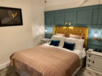 successful victorian 4-star guest - 3