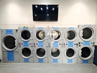 self-service coin-operated launderette clacton-on-sea - 3