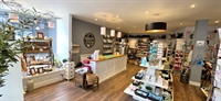 well established giftshop on - 3