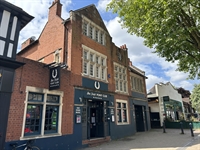 prominent attractive public house - 1