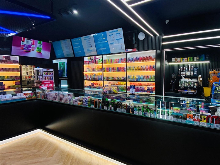 Buy a Leasehold Vape Store And Dessert Cafe In Nottingham