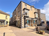 large retail premises leyburn - 1