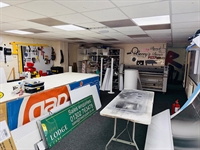 bespoke signage company located - 3