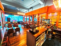 fully refurbished café for - 1