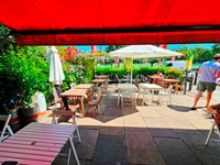 unopposed bistro café for - 3