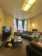 well-located 10-bedroom hotel with - 3