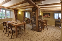 immaculate devon village b& - 3