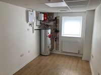 spacious warehouse showroom premises - 3