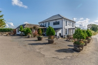 detached pub with 4 - 1