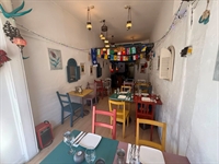 deceptively spacious restaurant prime - 2