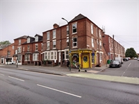 established busy cob shop - 2