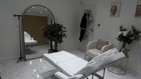 established hair beauty salon - 1