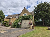 16th-century cotswold stone dining - 2