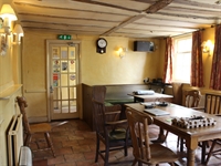 established pub adjoining cottage - 3
