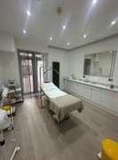 established luxury beauty salon - 3