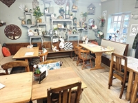 licensed coffee shop café - 3