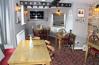 cotswold village freehouse gloucestershire - 3