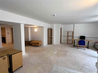 superb large office retail - 3