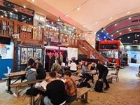 pizza-bar with no competition - 2