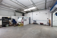 vehicle accident repair centre - 1