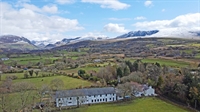 19 bedroom hostel campsite - 1