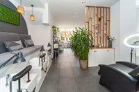 premium beauty salon desirable - 1