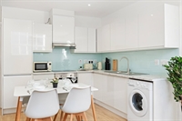 freehold serviced accomodation newark - 3