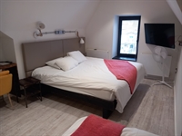 treorchy fifteen bedroom hotel - 2