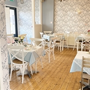 a popular tradtional teahouse - 2
