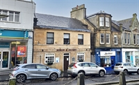 busy well established pub - 1