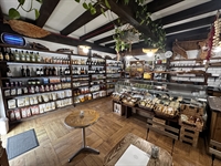 established deli café east - 1