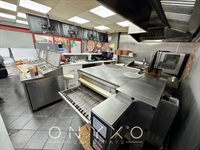 pizza chicken shop takeaway - 3