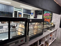 well-known sandwich takeaway - 3