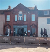 outstanding restaurant bar opportunity - 1