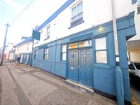 vacant fitted restaurant bar - 1