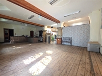 tearoom opportunity to let - 2