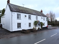 destination freehouse on major - 1