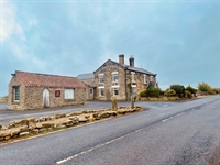 north yorkshire roadside pub - 2
